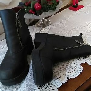 Harley Davidson motorcycle boots